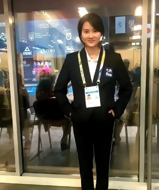 3岁被弃,舅舅抚养长大,有22块金牌的她,拒嫁名门比郭晶晶还狠