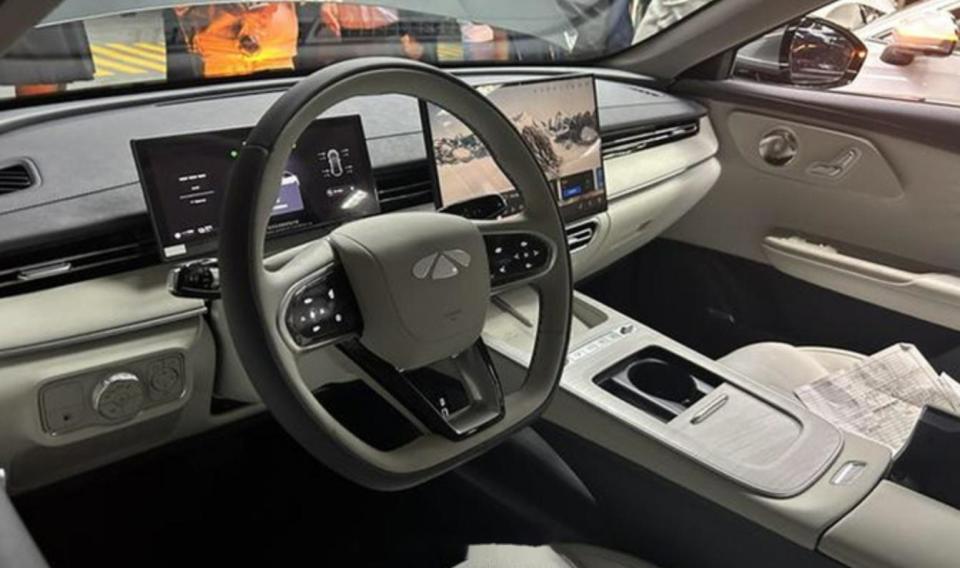 未上市就“一夜成名”！油耗1L续航1500km，这款A8L或仅售10万
