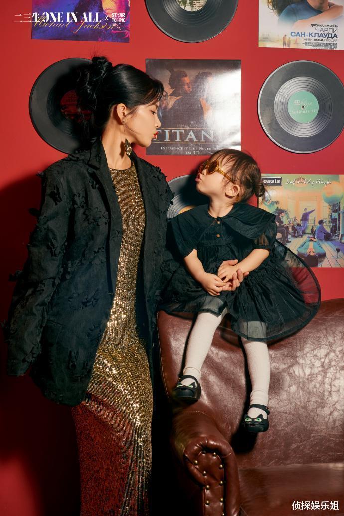 杜淳夫妇晒全家福为女儿庆生,3岁小蛋饺像爸又像妈,颜值超高