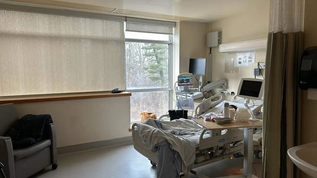 53岁前亚视花旦嫁港男老公未婚产子无怨言,移民国外多磨难