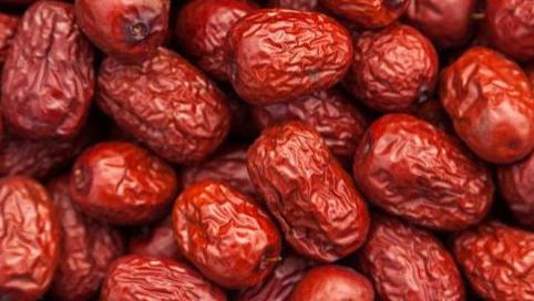 在减肥的女人，晚上少碰4种水果，比吃米饭热量高！别忽视了