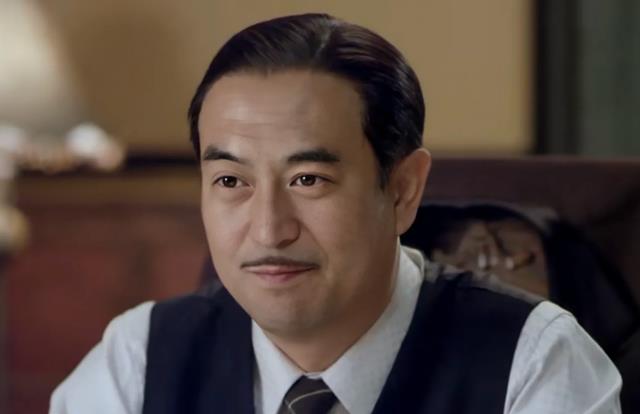 一脸褶子、耷拉眼皮却演“梦中情人”？压9年才播的剧闭眼选角吗