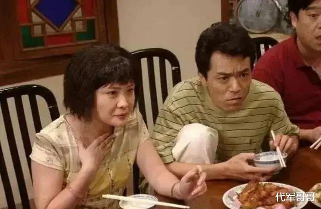 原来他早已离世！患癌化疗5次后病逝，爱妻的做法令人破防