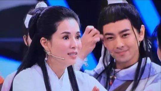 万万没想到，58岁“丁克”了一辈子的李若彤，如今以这种方式翻车