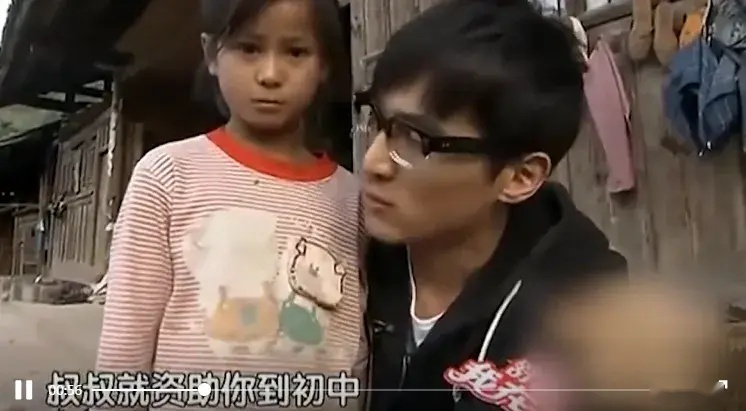 胡歌与妻子亲密近照登上热搜,网友热议:女方这颜值,爱了!