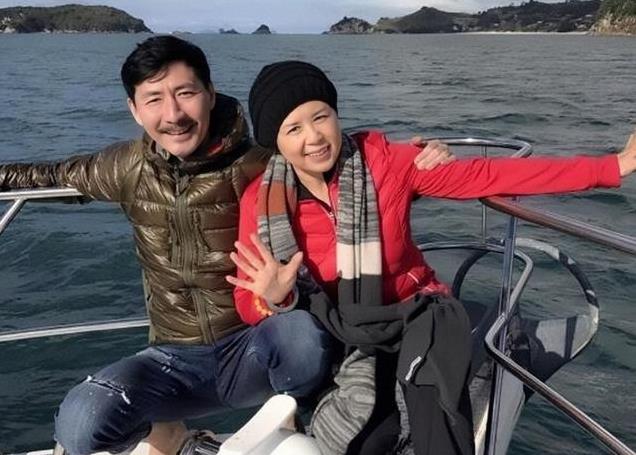 演员李婷癌症去世,前夫张子健悲痛操办葬礼,亲弟弟却急着抢遗产