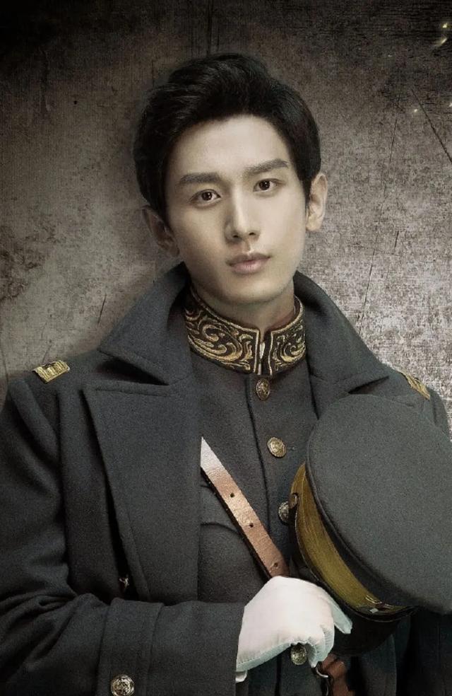 \uD83D\uDCA5成毅谍战首秀《深潜》：智破迷局，燃爆荧屏屏！