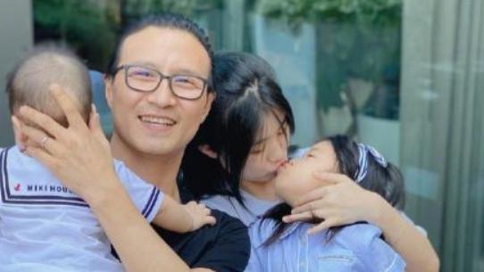 汪峰把儿子交给章子怡，是要继承她的财产，他知道儿子是稀世珍宝