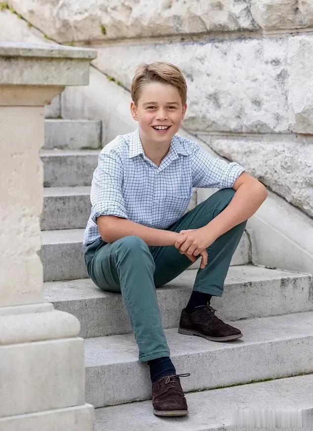 凯特王妃为纪念乔治王子 11 岁生日拍摄了一张新照片