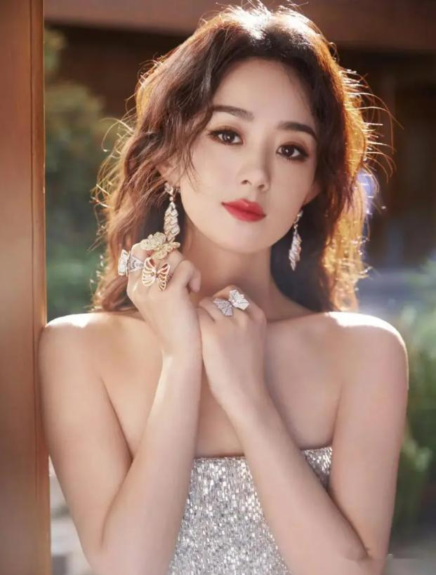 赵丽颖深夜发布喜讯!全网祝贺:恭喜,终于是等来了这一天