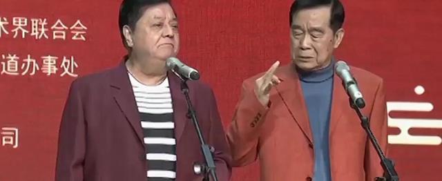 相声名家李金斗坦言：截止至今共收了75个徒弟，只有一个是自愿的