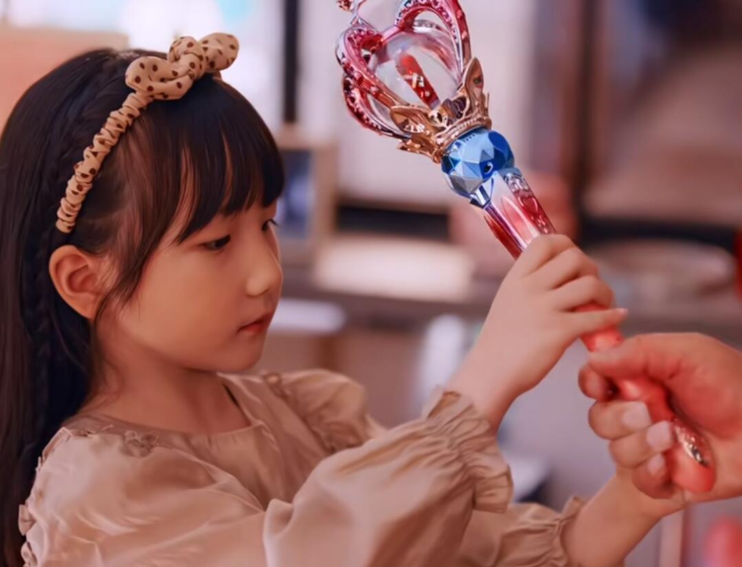 《小日子》陈晓女儿来头大，父母都是演员，爸爸因《庆余年》走红