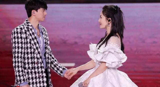 谢娜崩溃了，发长文哭诉三个女儿轮流生病住院，真实婚姻状况曝光