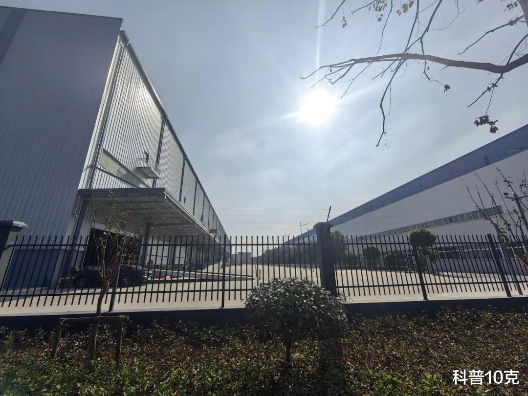 销量下滑40.32%！又一新能源车企工厂停产，车主：维修都难
