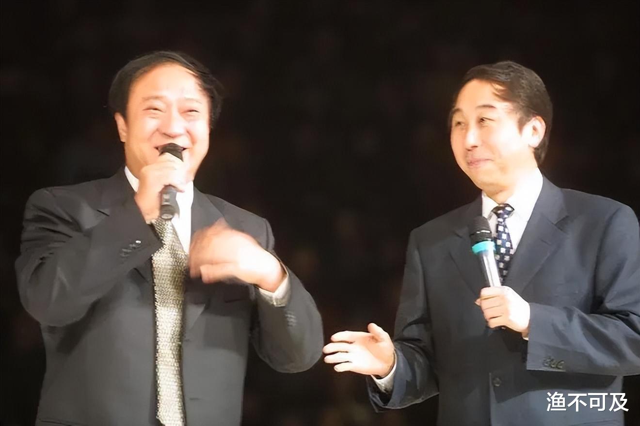 75岁的牛群罕见曝光：沧桑衰老，妻离子散，独居北京贫民窟