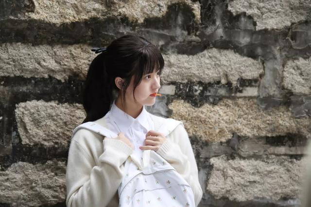 赵露思齐刘海造型