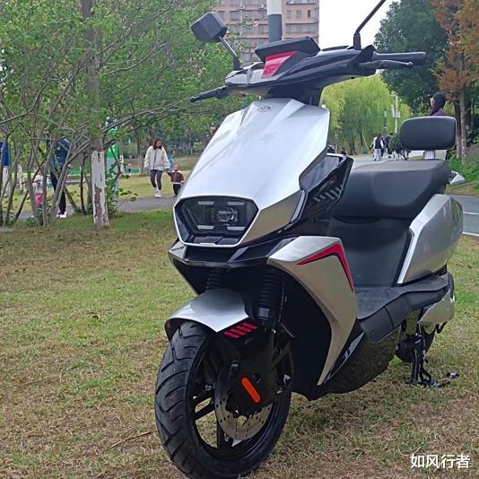 这2款强动力、长续航的电摩，爬坡不费力，适合山区车主日常代步