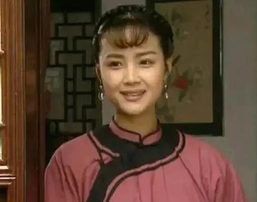 自古江南出美女,这8位江浙古典美女,肤如凝脂,一个赛一个漂亮