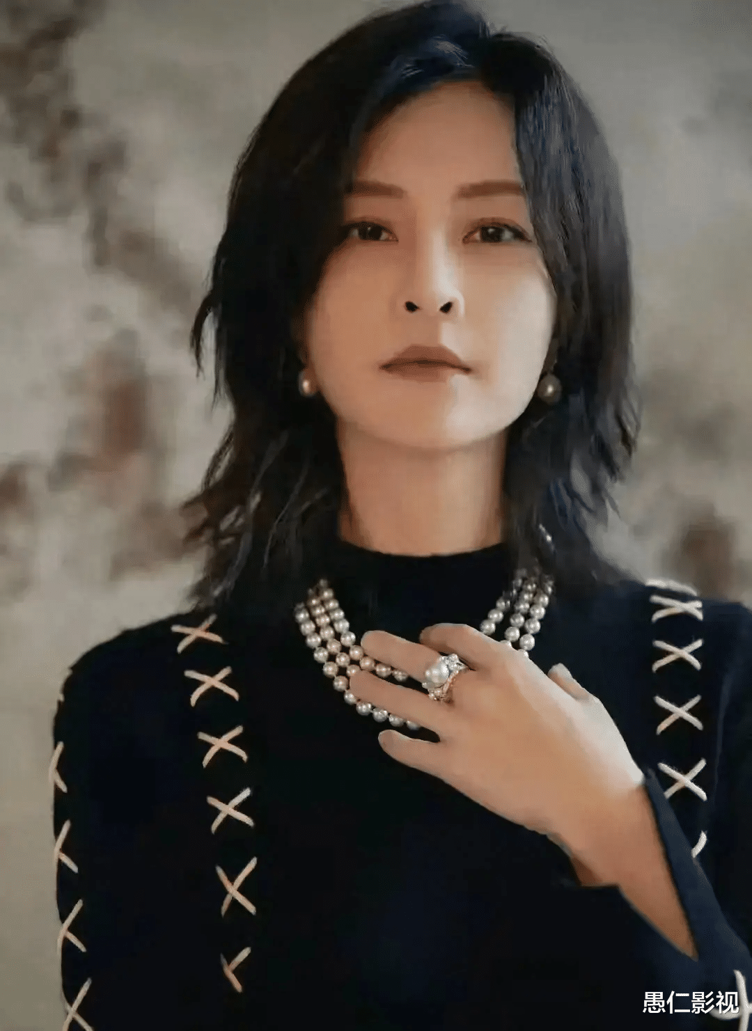 刘孜: 与富商相恋3个月闪婚,婚后生一子,丈夫一家把她宠成宝