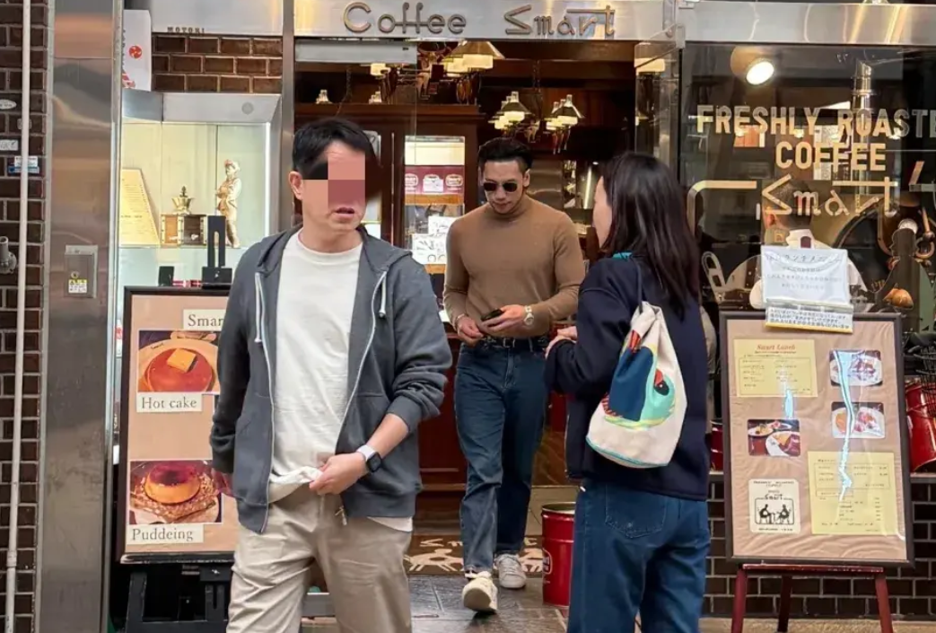 Rain与金泰熙日本现身,41岁Rain身材健硕,44岁金泰熙美貌依旧