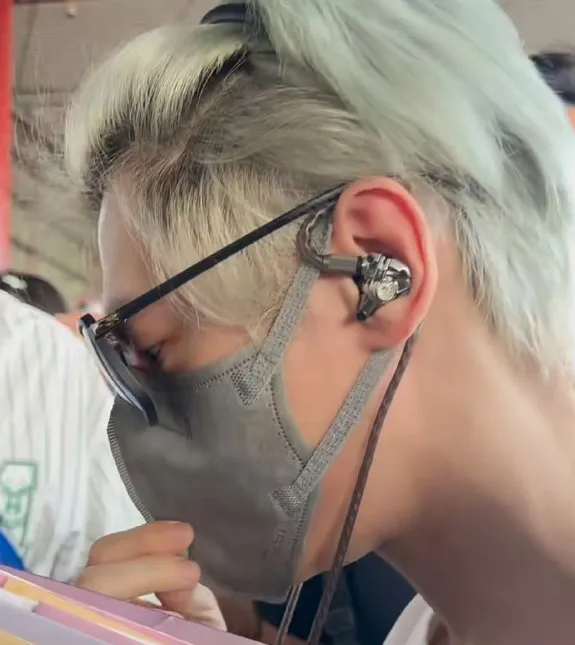 演员罗云熙,公开道歉!