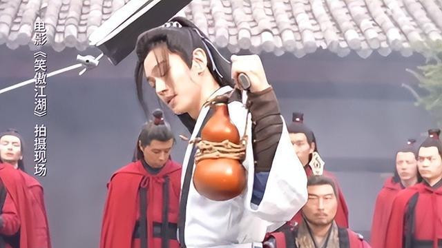 新《笑傲》：大姐头演东方不败，令狐冲成肿眼泡，谁审美出了问题