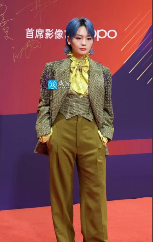 北京这晚，被“发胖”李沁惊艳，整个面相变了，网友：生孩子了吧