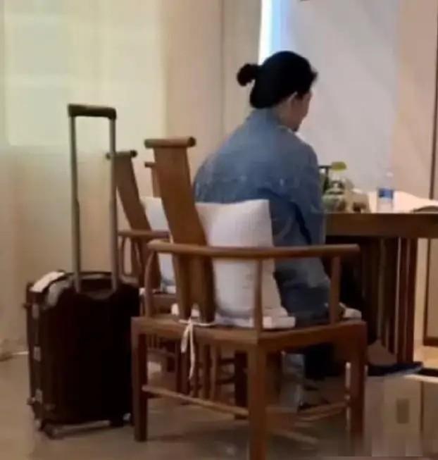 汪小菲直播儿子乱窜“砸场子”信口胡说，都是母亲大S纵容的？