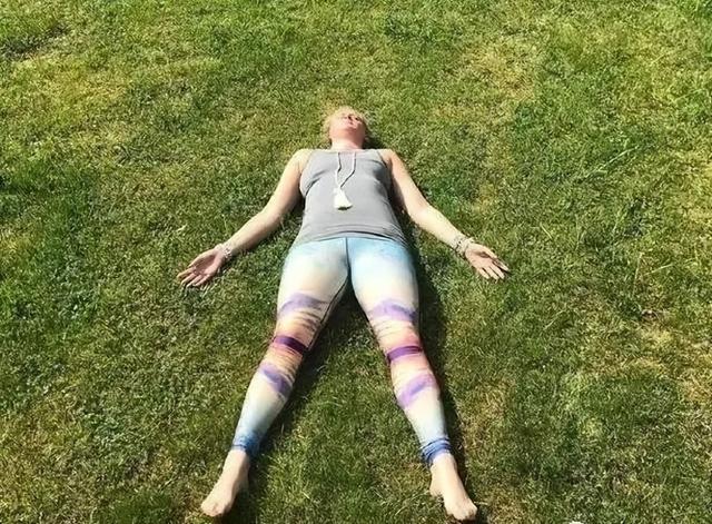 看似简单的瑜伽摊尸式，实则最难！