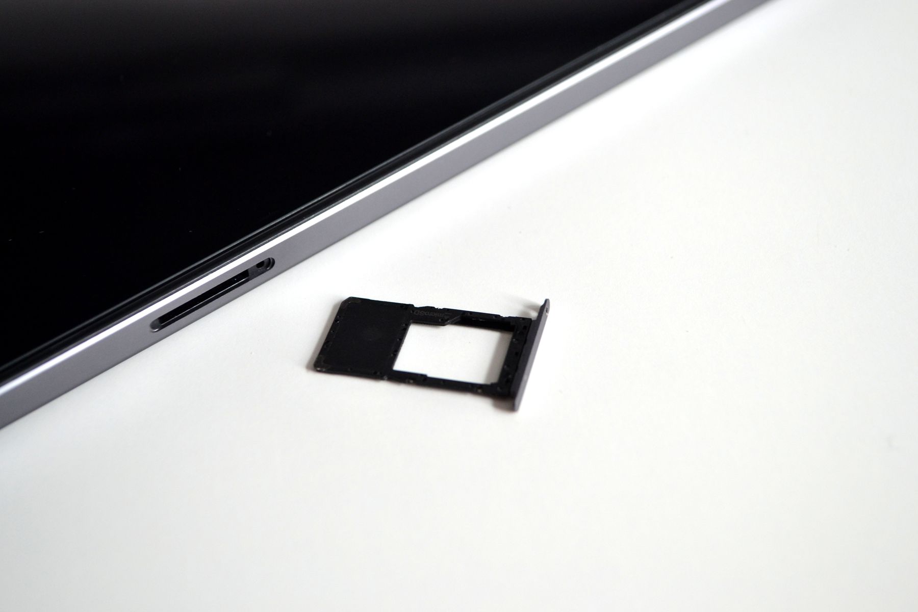 不吹不黑,有优点也有短板!聊聊8.4寸千元小平板新品:掌玩mini2