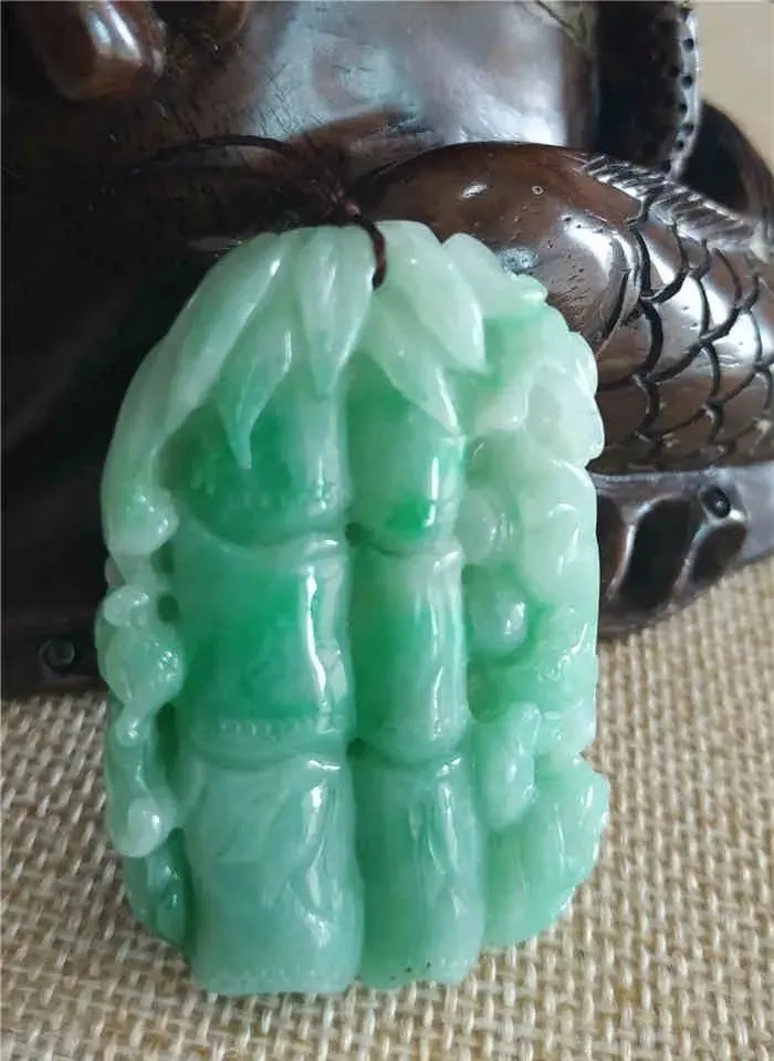 翡翠“种压色”和“色压种”，你了解吗？