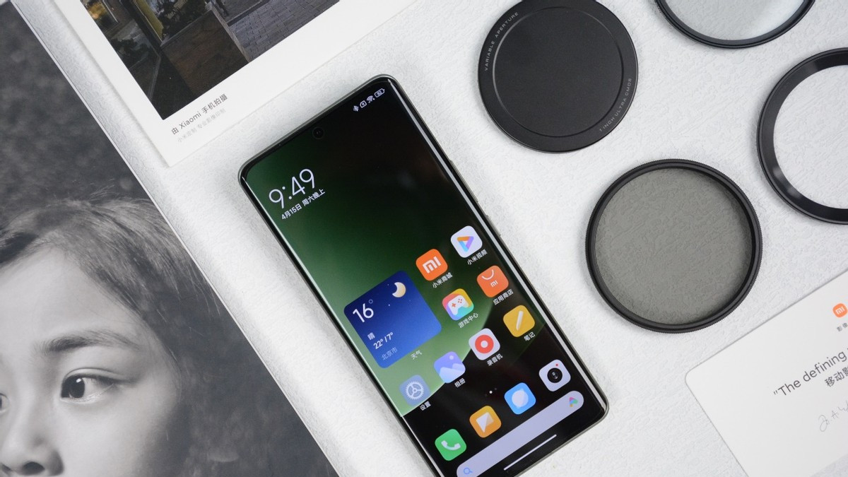 雷军开启清仓模式，16GB+1TB跌价3063元，iPhone16也要让路了