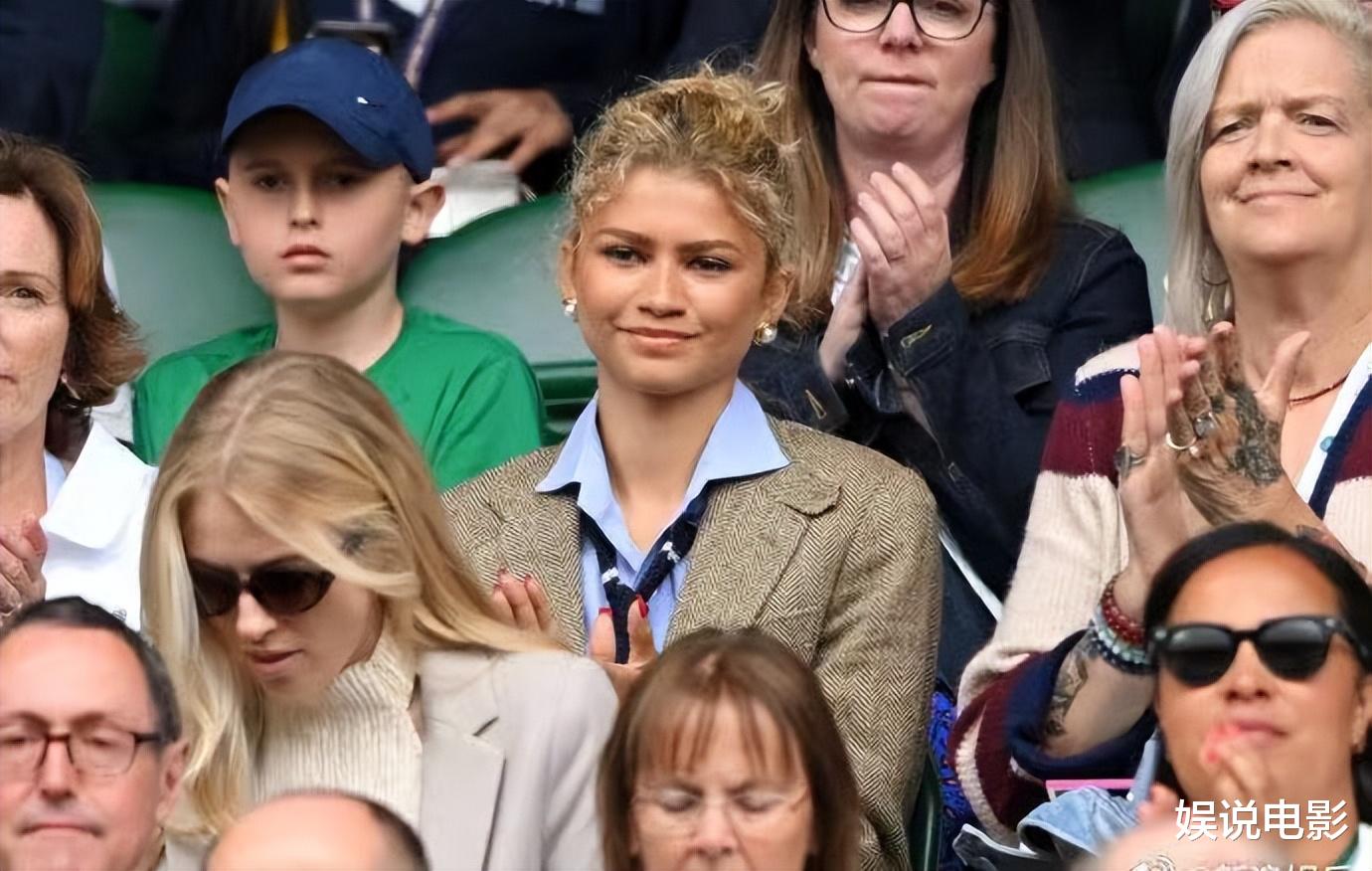 显眼包!邓超一家被曝观看温网决赛,周杰伦夫妇也现身男单决赛