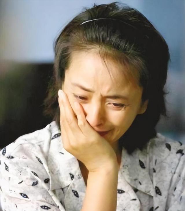 一嫁日本，二嫁美国，三嫁法国，扬言不嫁中国的李勤勤，现在怎样