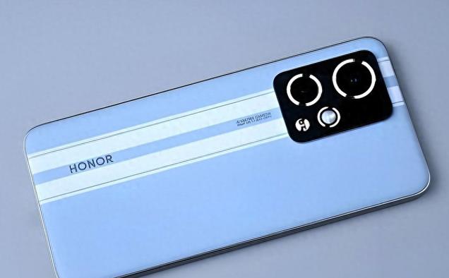 榮耀宣布清倉，16GB+512GB突降1060元，熱銷旗艦如今更香了