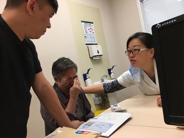 一天至少2次！59岁大伯癌症晚期，医生摇头:一把年纪还不知控制