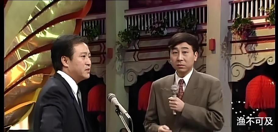 75岁的牛群罕见曝光：沧桑衰老，妻离子散，独居北京贫民窟