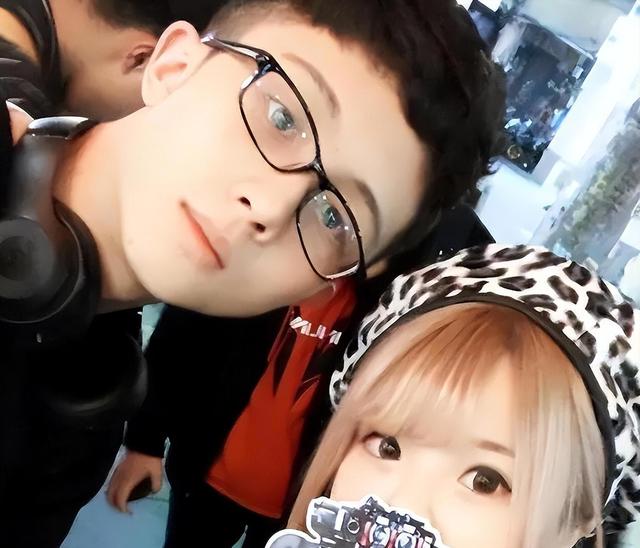 “奇葩母爱”的狄莺:跟儿子同床15年,狂妄个性致儿子被送进监狱