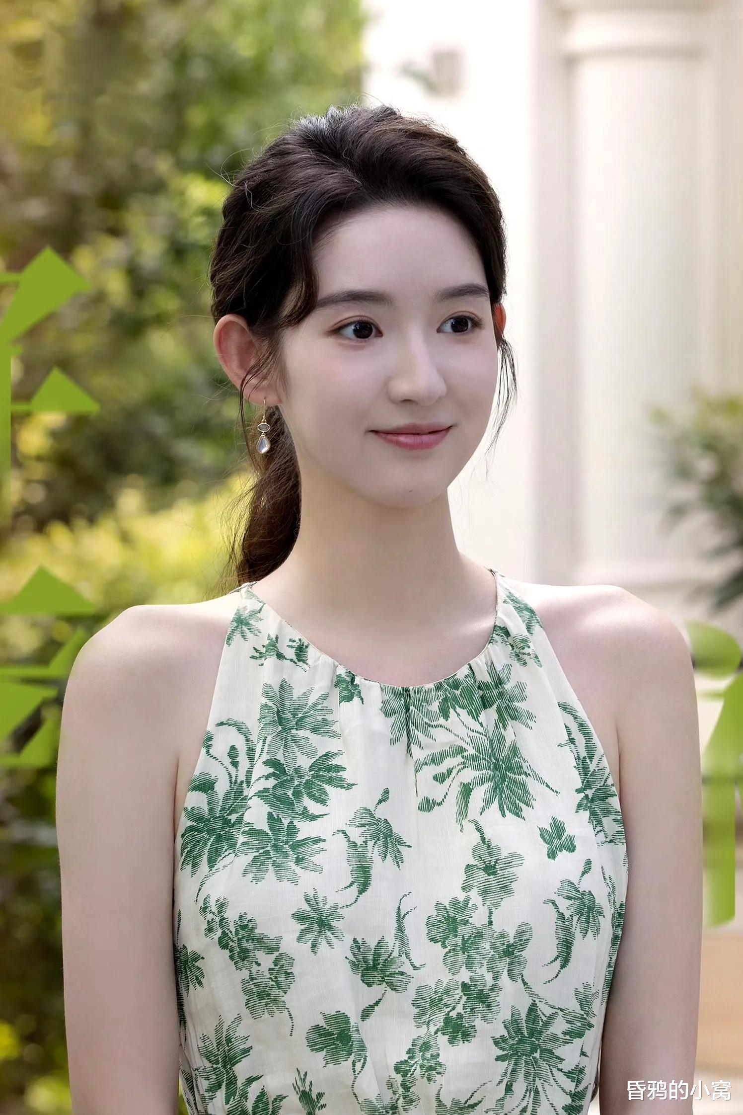 《好团圆》开播，王玉雯又演霸总人妻，真是绝了！