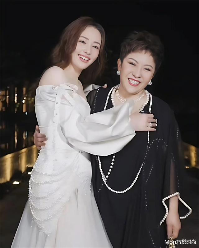 不建议130斤妈妈留的发型!以为洋气,实际“大妈感”很重,油腻