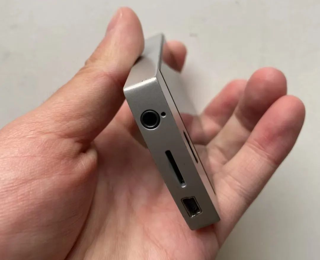 58元的二手HiFi播放器,音质牛气冲天,还支持TF卡扩容