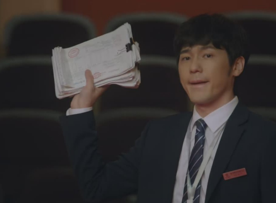 央视明晚开播!陈宝国坐镇,我难掩激动,终于有像样的职场大剧了