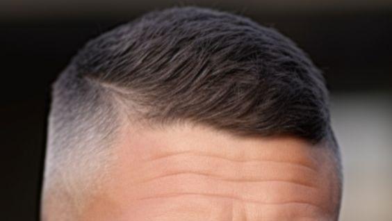 男士发型指南：别乱剪，选择适合你的发型，展现帅气与精神