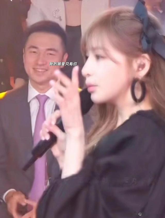 【乔欣恋情大揭秘】偶遇清水寺的神秘男子竟是鸿荣源二公子?