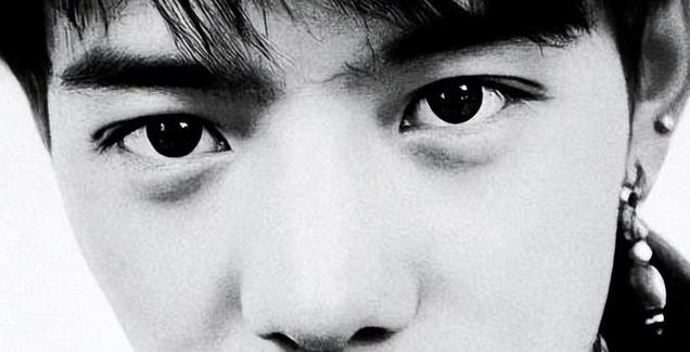 4年前一夜爆火的丁真, 不进娱乐圈转投入家乡, 如今他后悔吗