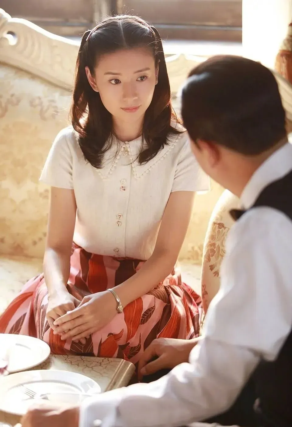 才播2集，飙升榜第一！张嘉益董洁这部剧，成2024又一黑马！