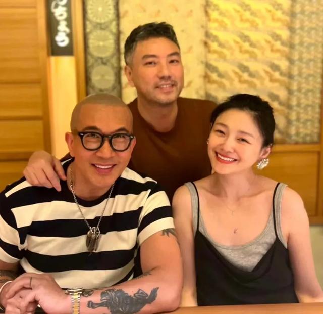 曝大 S被观念拖累，像男人般照顾家人，缺爱严重依赖消费与爱情