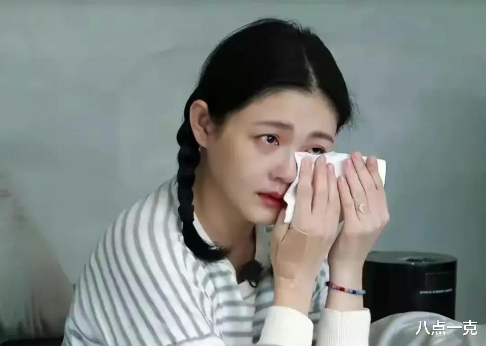 小S暗讽汪小菲！大S感谢具俊晔娶她，此前曾被抛弃而绝望痛哭