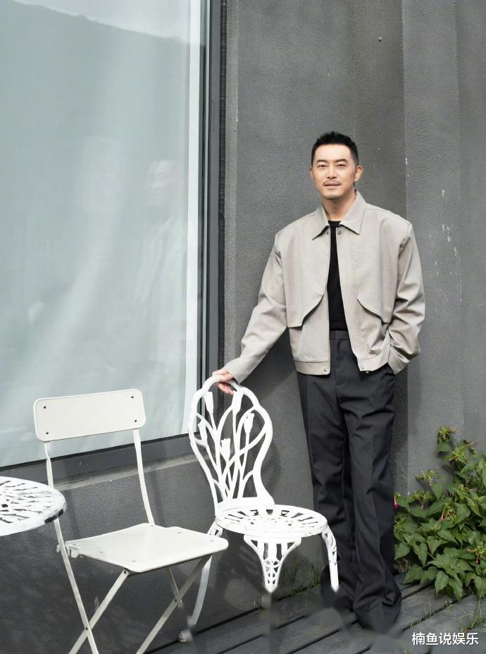 46岁沙溢瘦回白展堂!肌肉线条真抢镜,胡可:一辈子没见过他这样