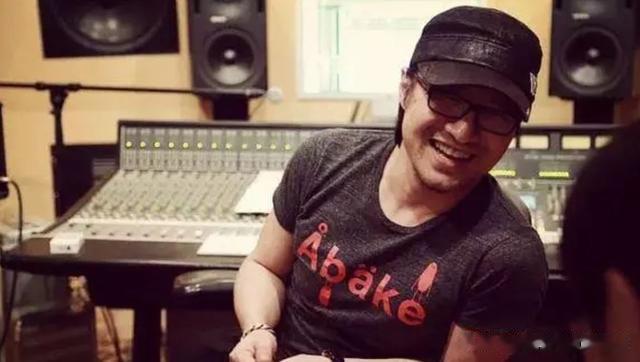 同价位选HiFi音箱还是监听音箱？两种音箱有何区别？适合哪些人？